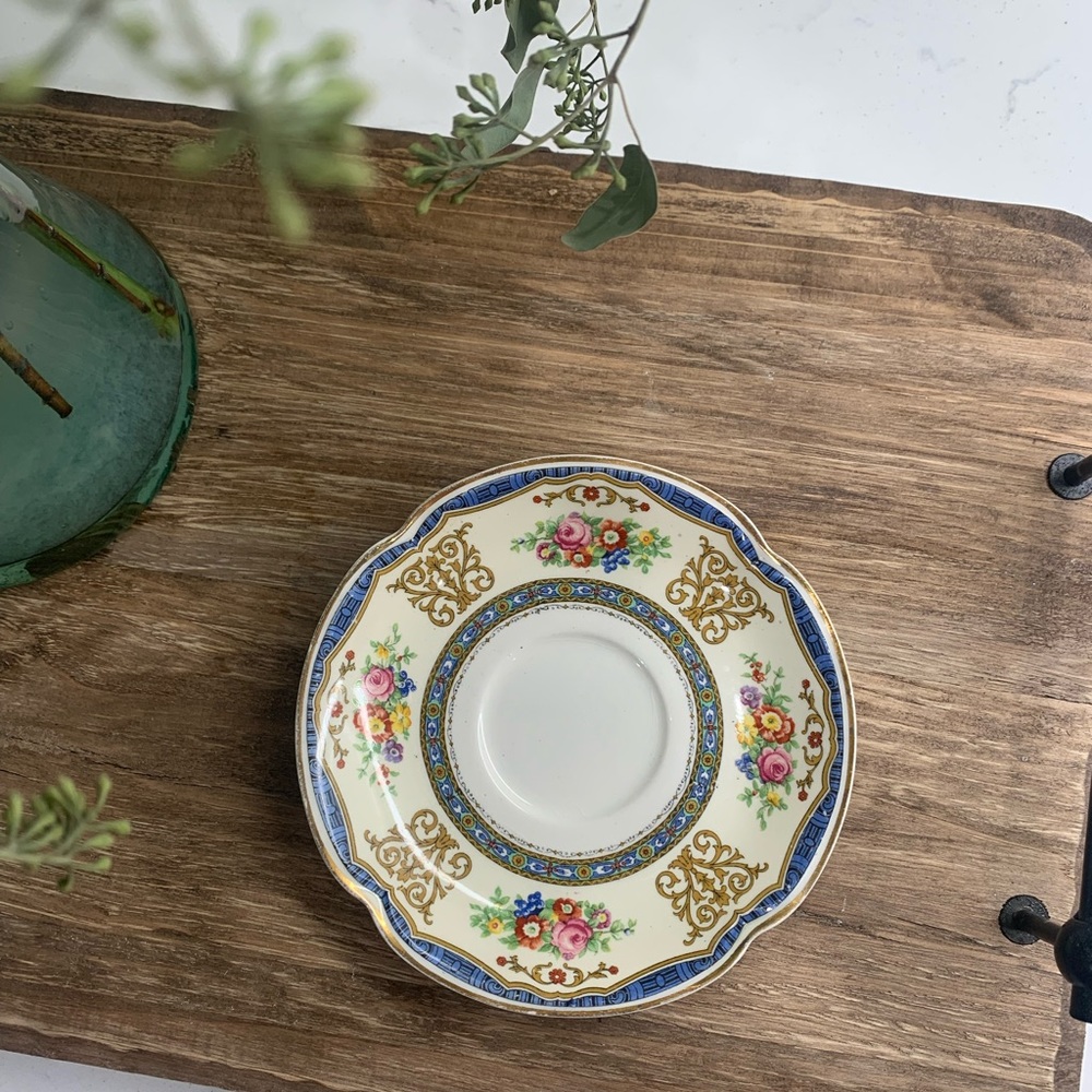 Pareek Jonson Bros England Vintage Beautiful Blue Floral Gold Trim 6” Plate